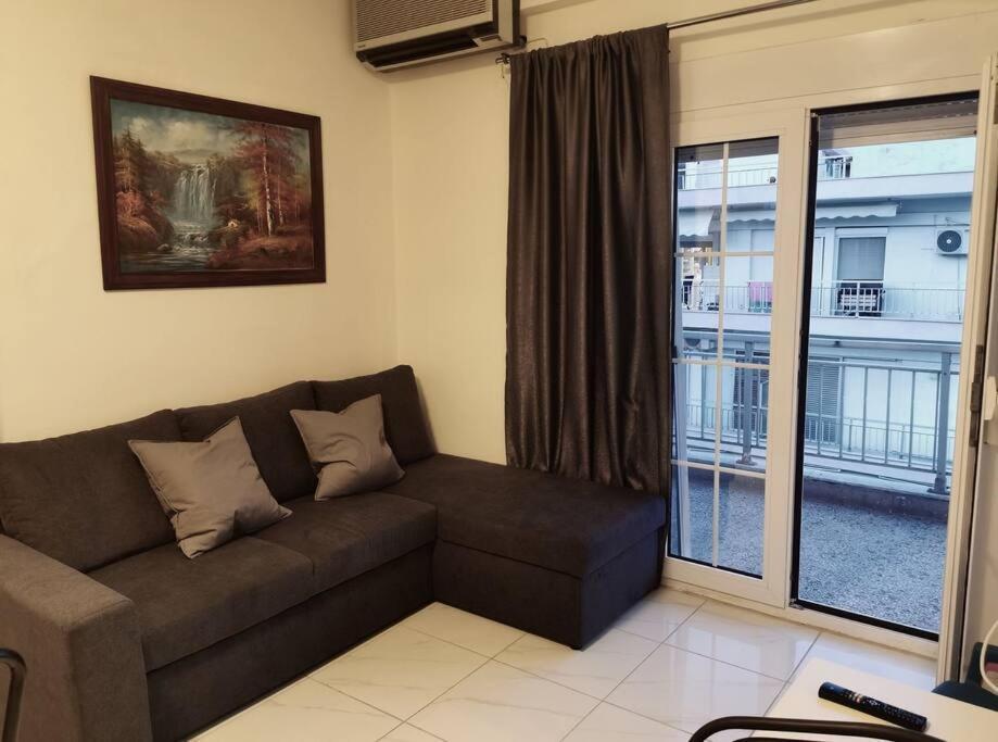 Apartment With 3 Rooms Just 1 Min From The Beach And Free Public Parking Peraía Dış mekan fotoğraf