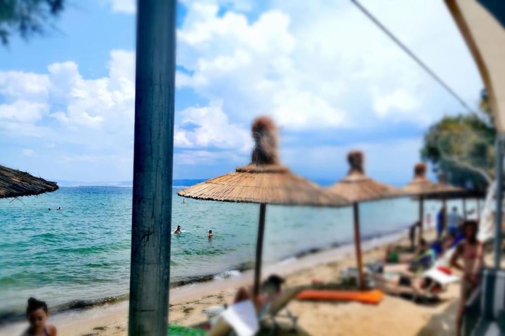 Apartment With 3 Rooms Just 1 Min From The Beach And Free Public Parking Peraía Dış mekan fotoğraf